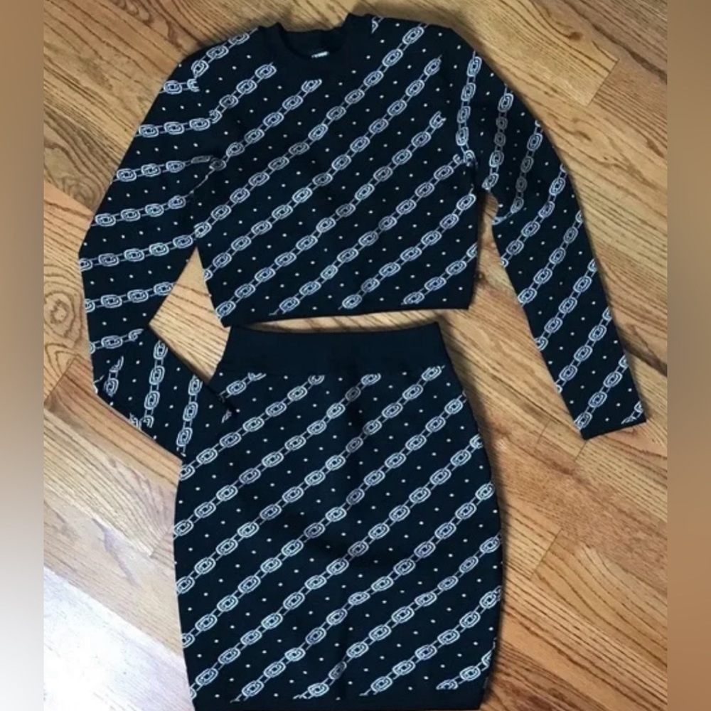 Express Chain Pattern Sweater Set - image 2